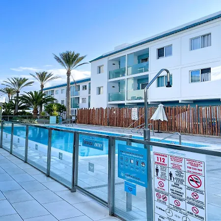 Poolside Paradise By Holidays Fuerteventura Apartament